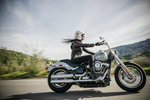 10 Astuces Incontournables pour Réduire le Coût de votre Assurance Moto