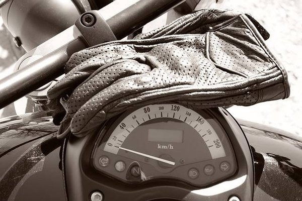 Guide Ultime : Les Meilleurs Gants de Moto pour une Protection et un Confort Optimaux